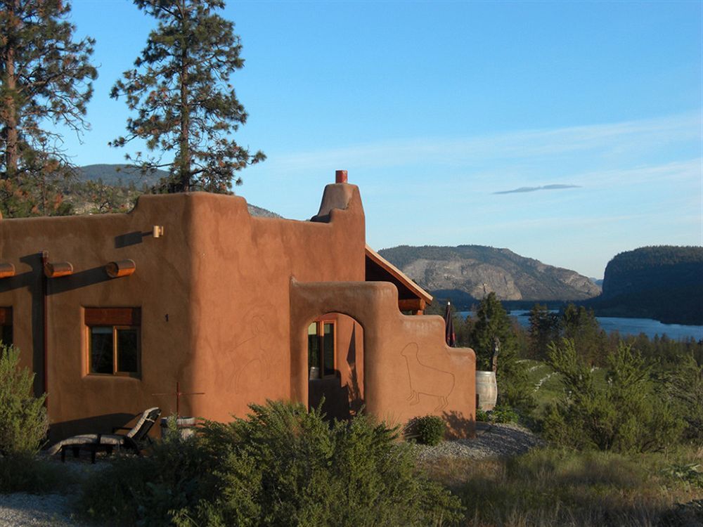 Bighorn Ridge Guesthouse Okanagan Falls Bagian luar foto