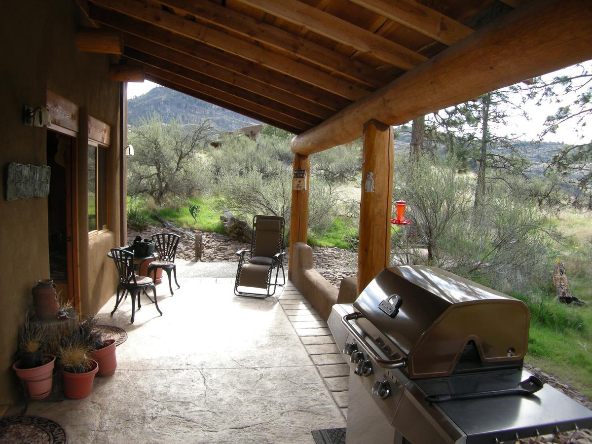 Bighorn Ridge Guesthouse Okanagan Falls Bagian luar foto